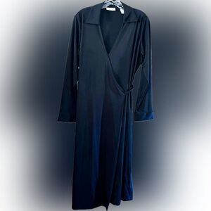 Amanda Smith Wrap Dress, Size M, V-Neck, Long Sleeves, Excellent Condition